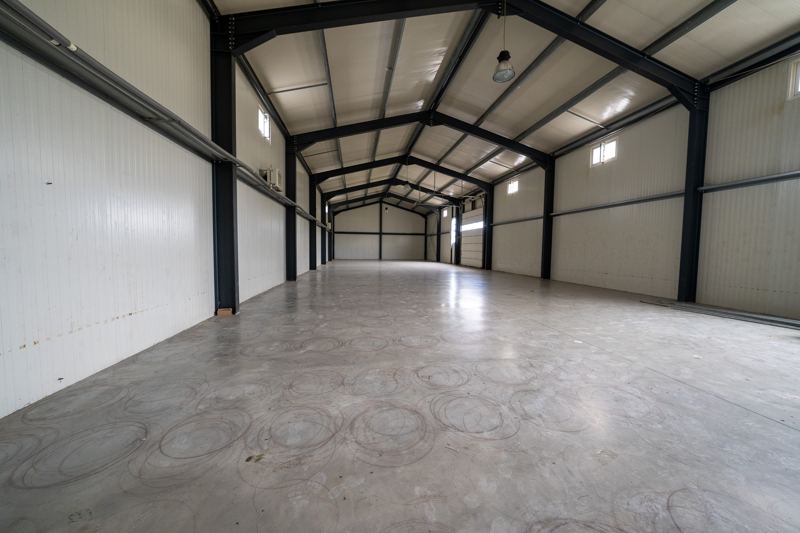 518 m²